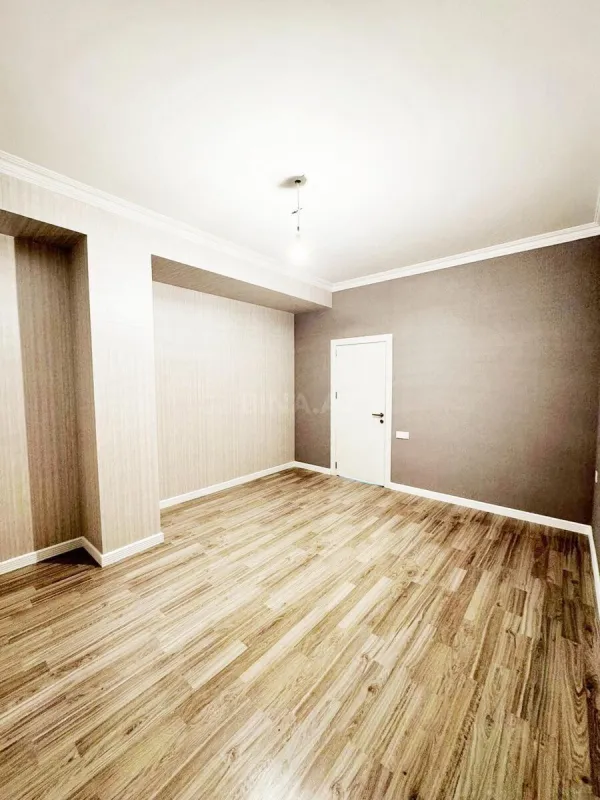 Satılır 3 otaqlı mənzil 111 m²
