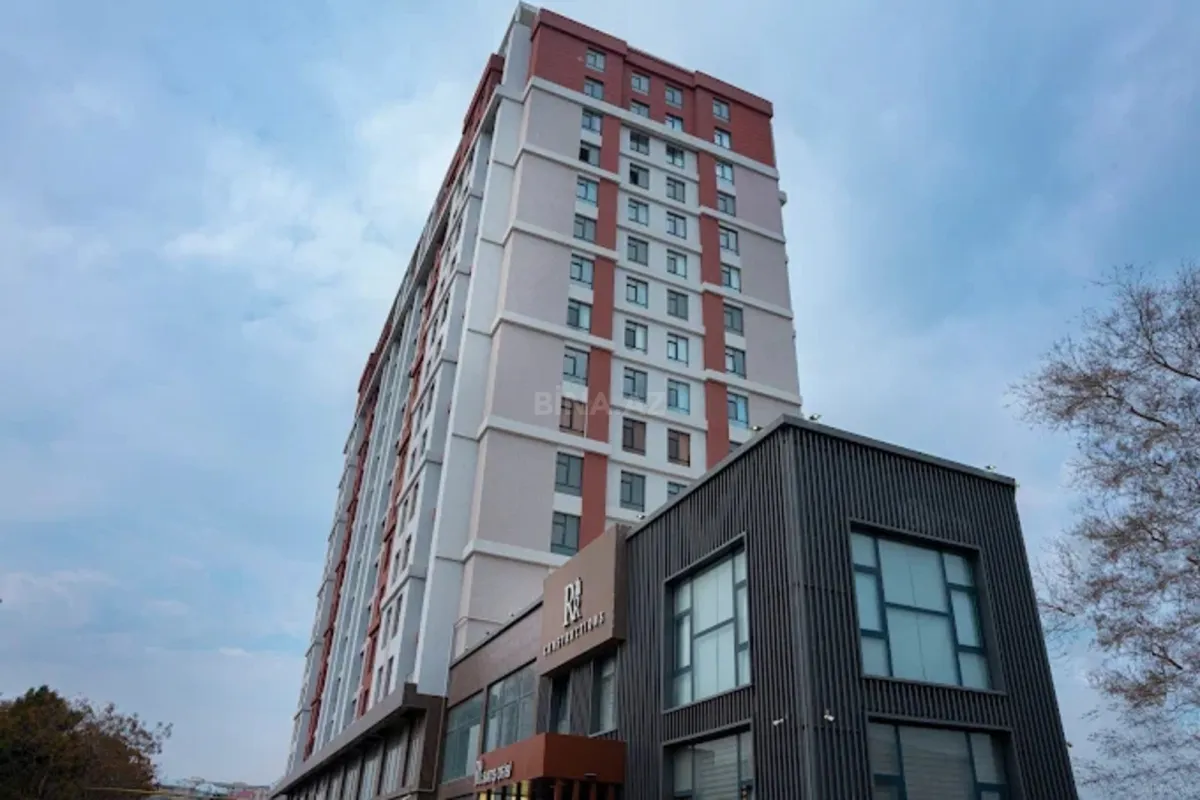 Satılır 3 otaqlı mənzil 127 m²