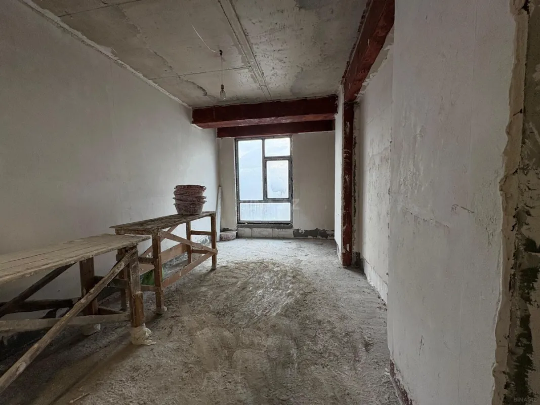 Satılır 3 otaqlı mənzil 127 m²