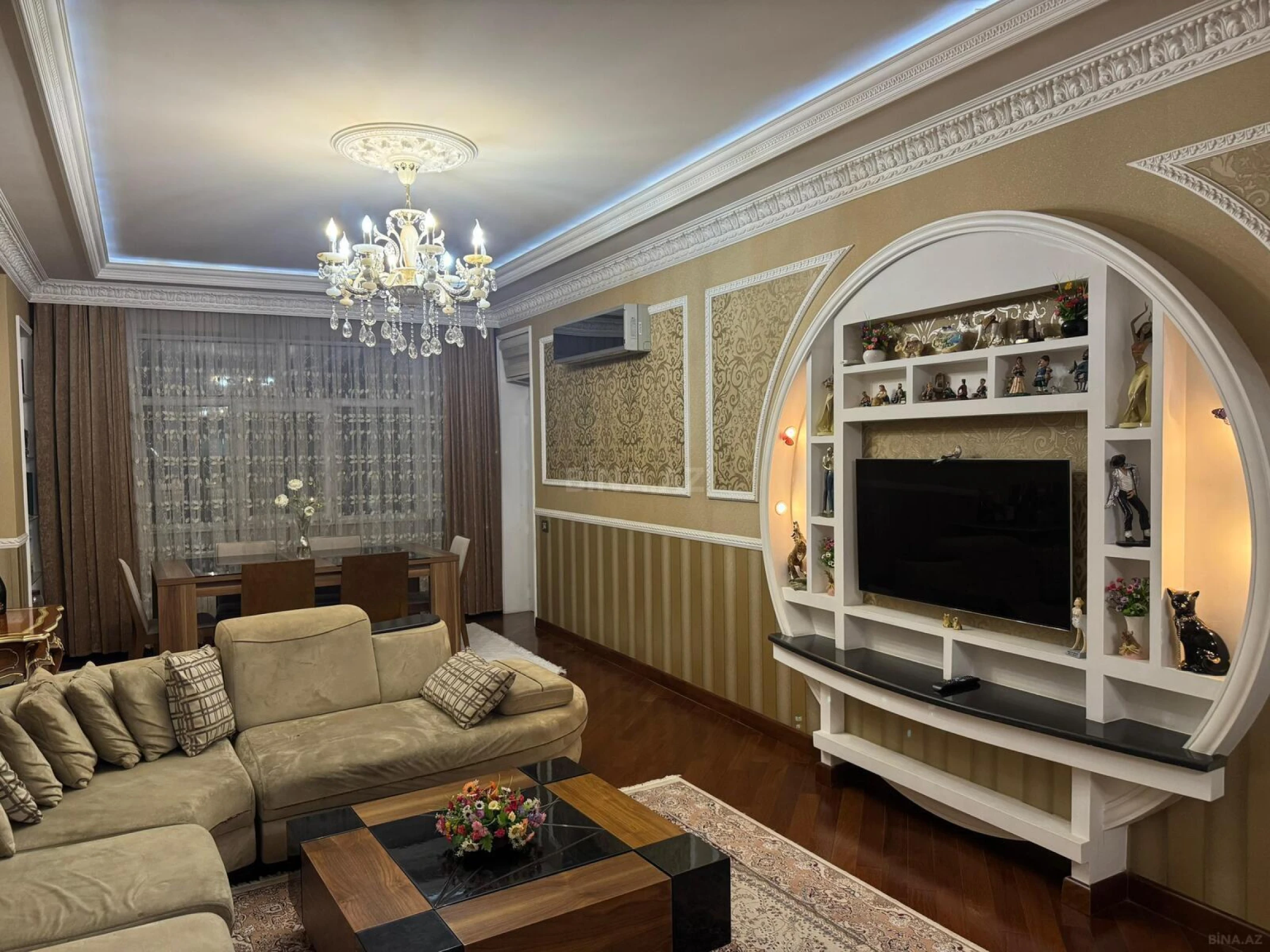 Satılır 3 otaqlı mənzil 136 m²