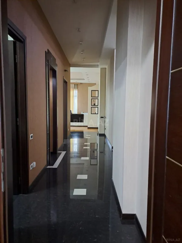 Kirayə verilir 3 otaqlı mənzil 163 m²