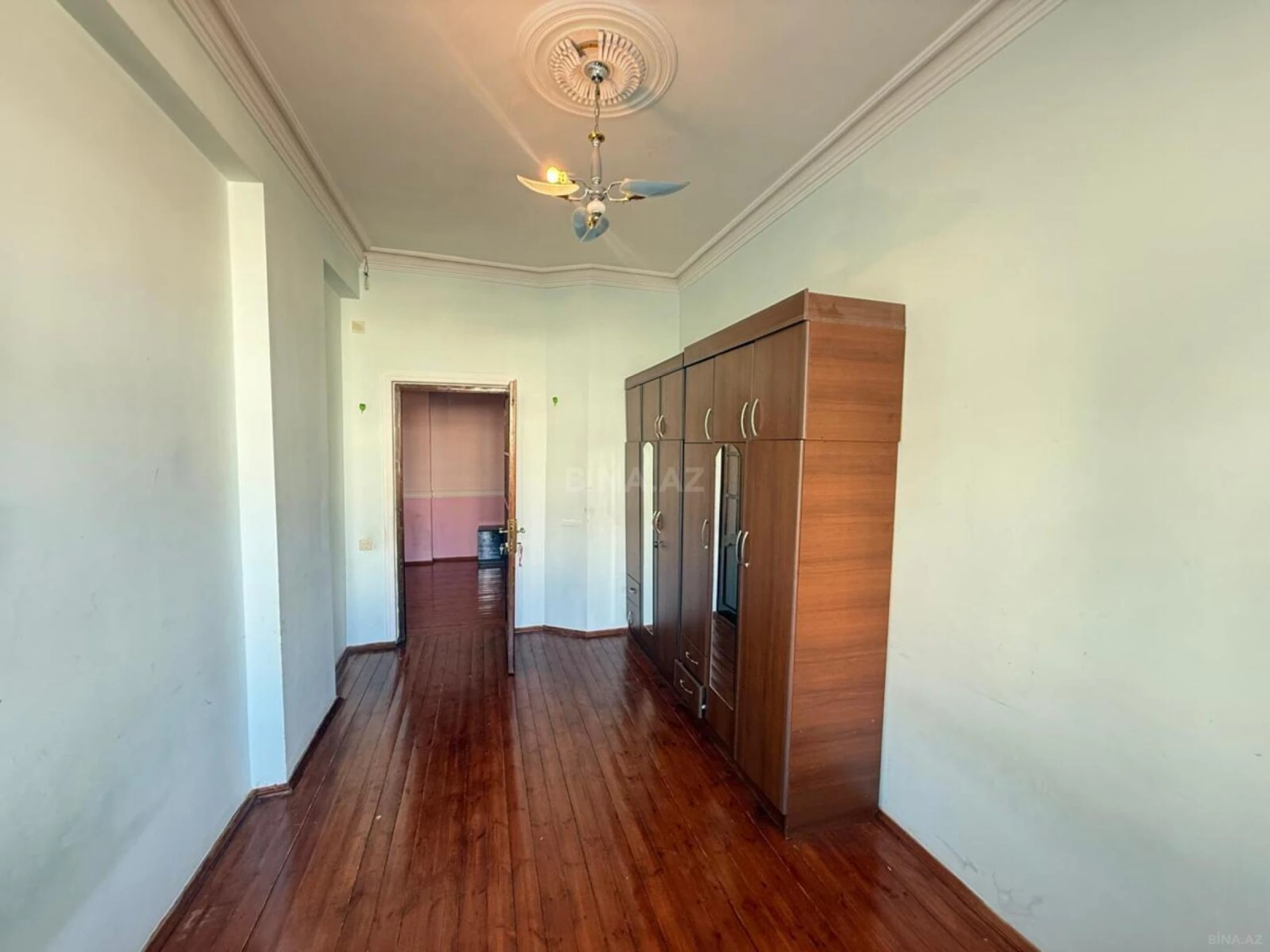 Kirayə verilir 3 otaqlı mənzil 120 m²