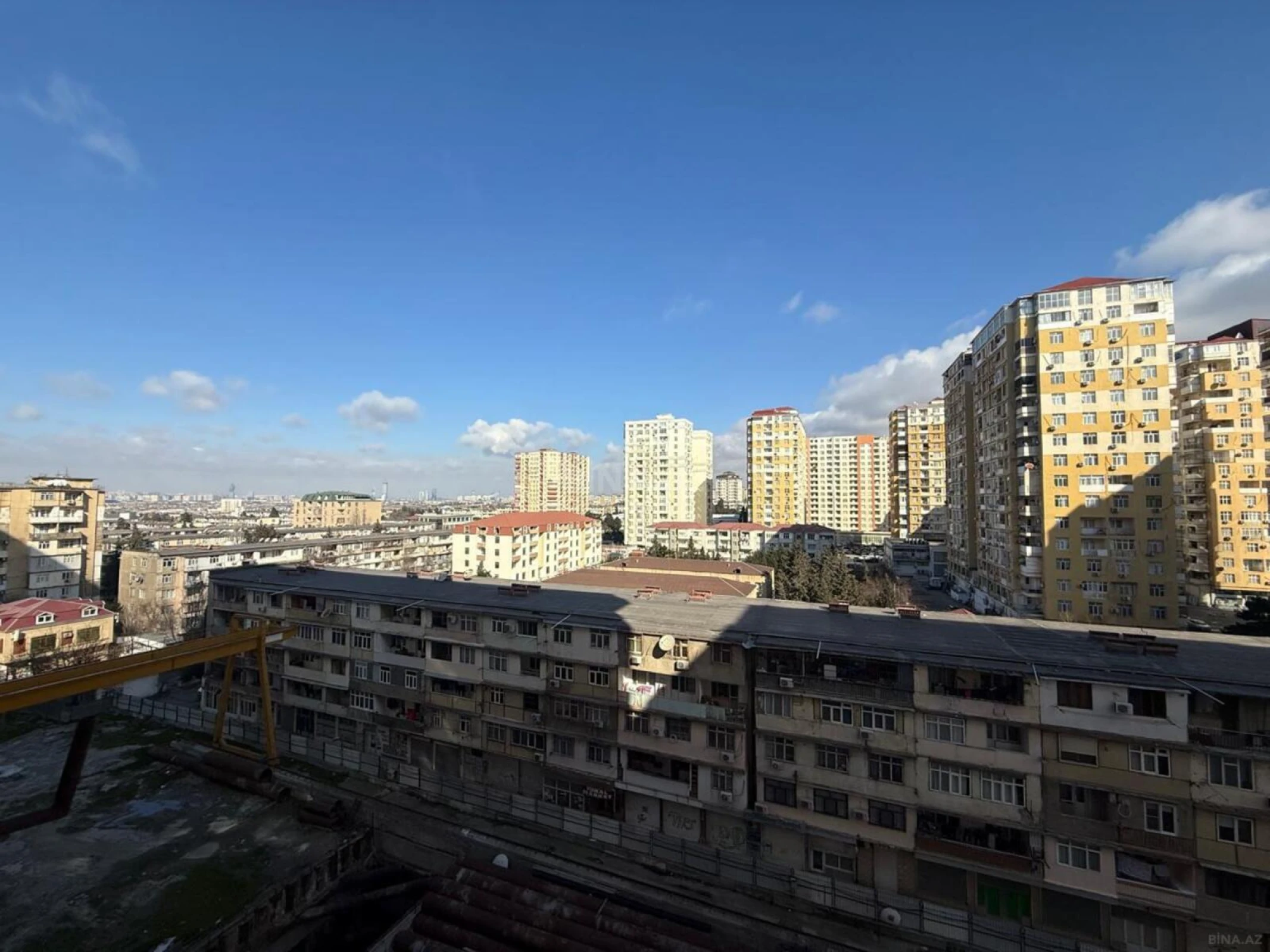 Kirayə verilir 3 otaqlı mənzil 120 m²