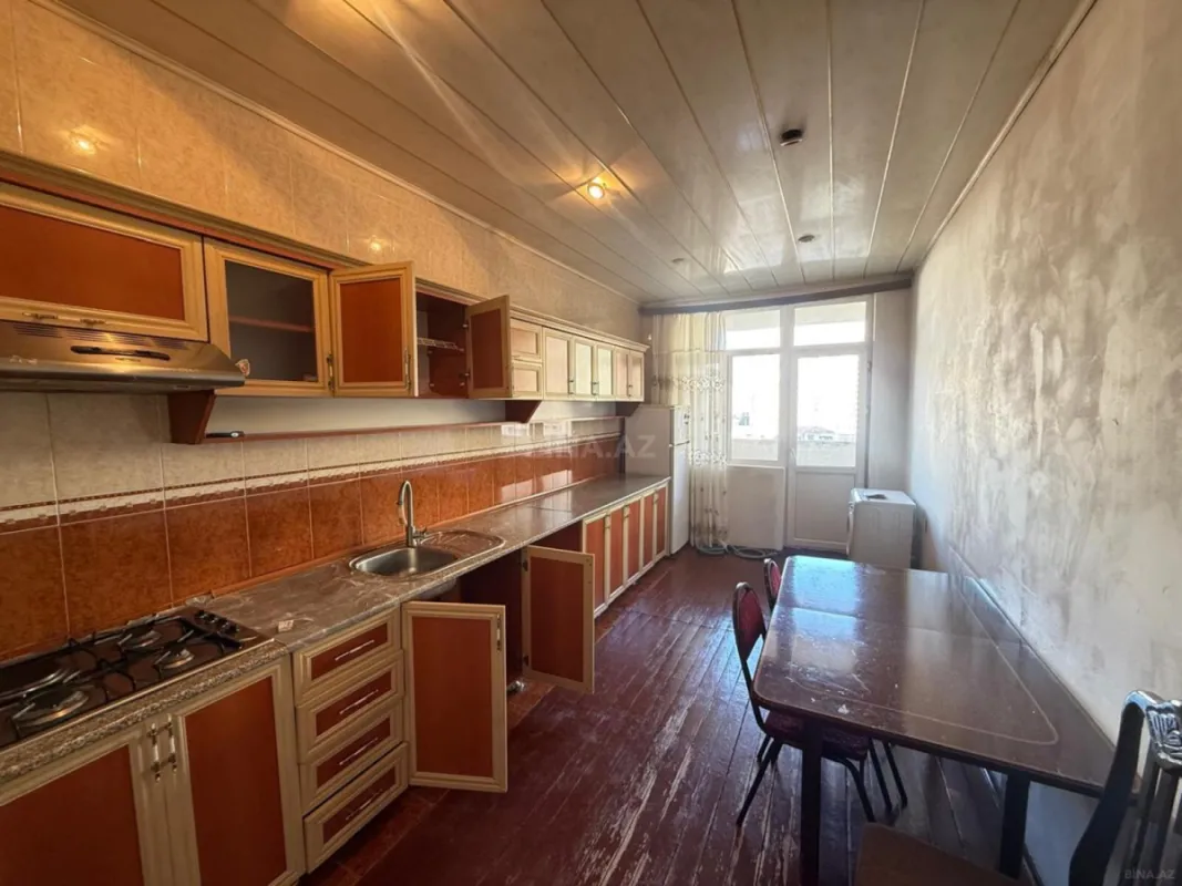 Kirayə verilir 3 otaqlı mənzil 120 m²