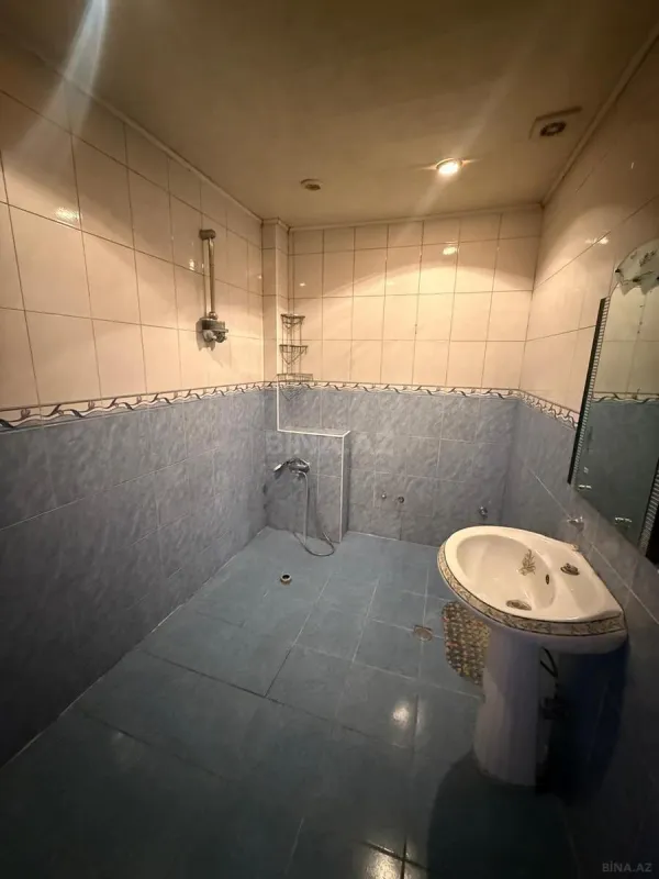 Kirayə verilir 3 otaqlı mənzil 120 m²