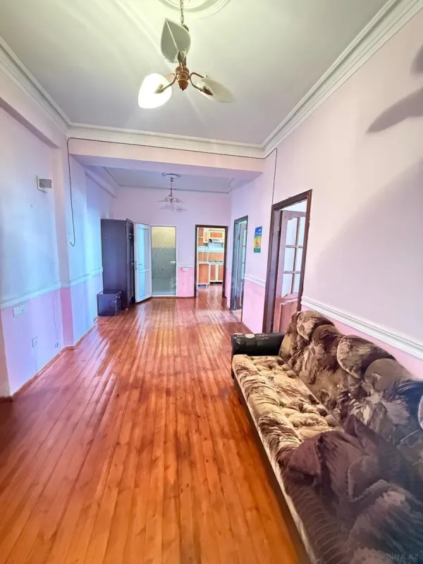 Kirayə verilir 3 otaqlı mənzil 120 m²