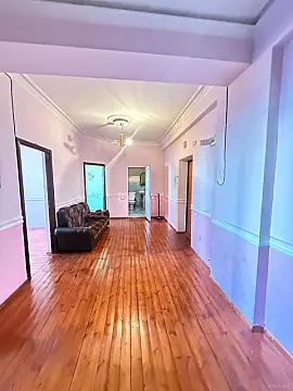 Kirayə verilir 3 otaqlı mənzil 120 m²