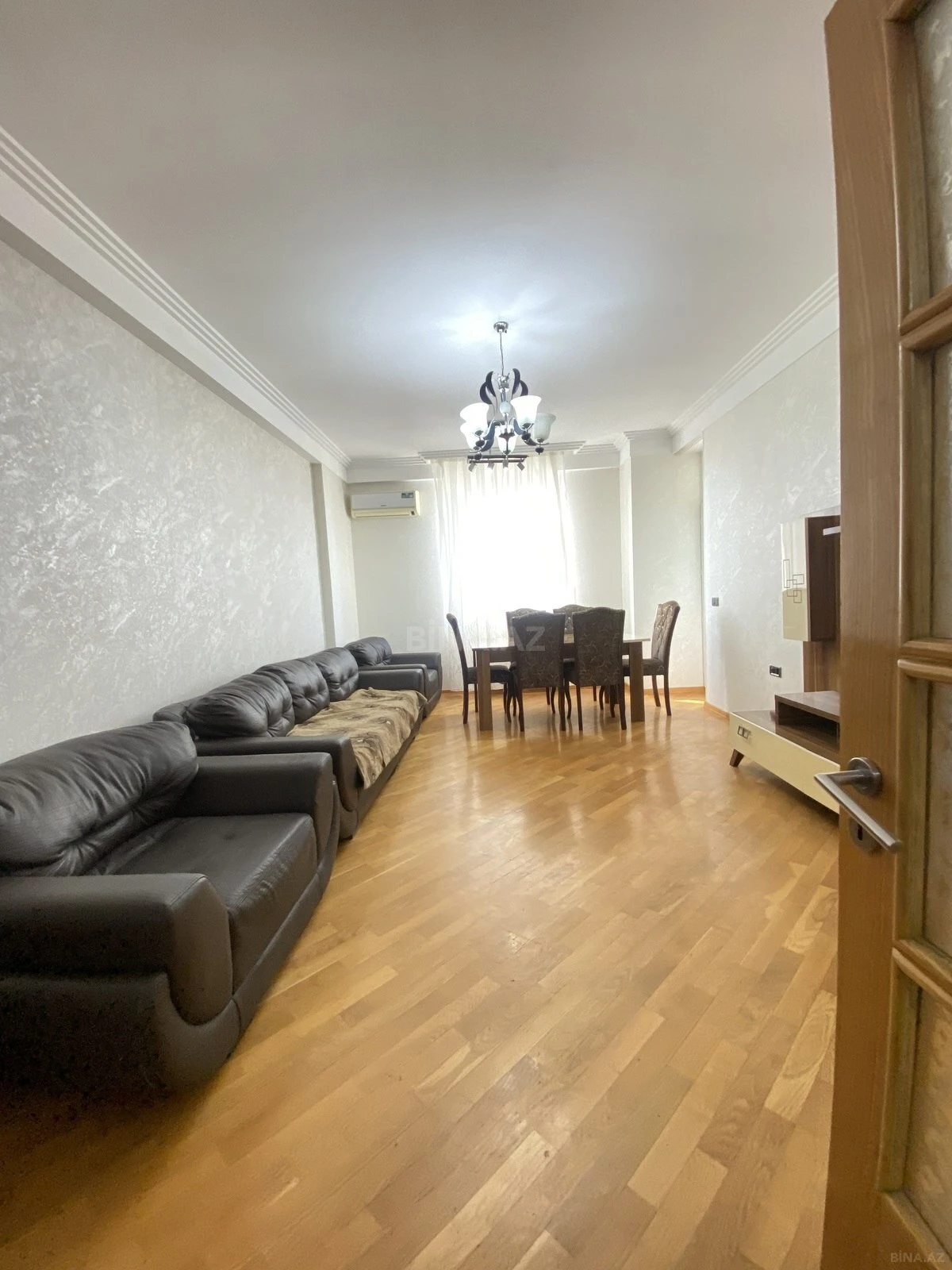 Satılır 2 otaqlı mənzil 85 m²