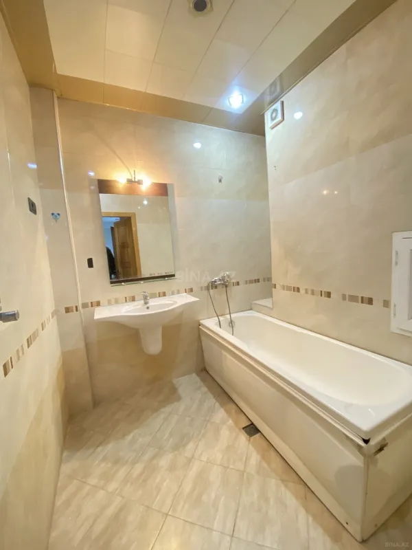 Satılır 2 otaqlı mənzil 85 m²