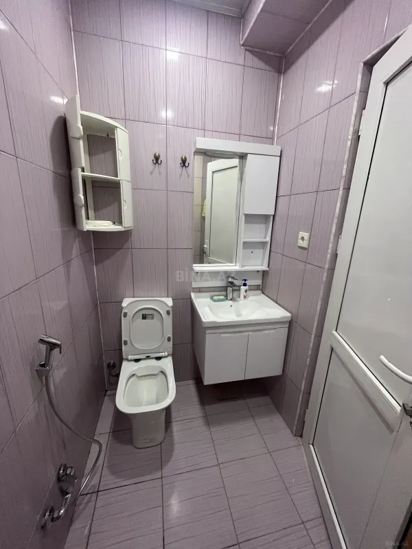 Kirayə verilir 2 otaqlı mənzil 60 m²