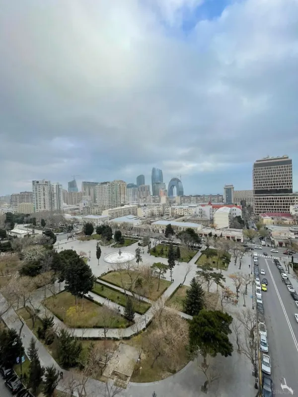 Kirayə verilir 2 otaqlı mənzil 60 m²