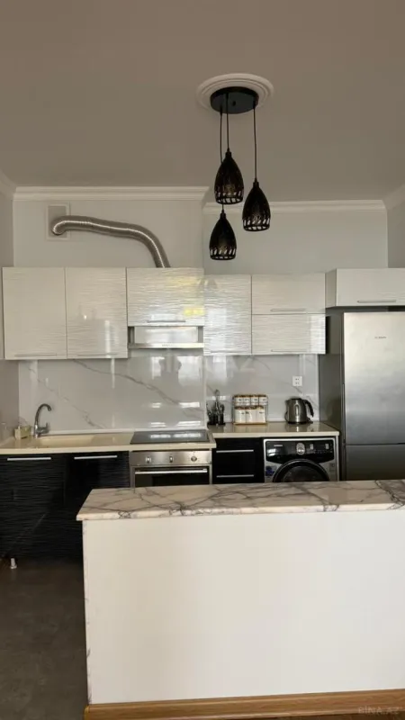 Kirayə verilir 2 otaqlı mənzil 60 m²