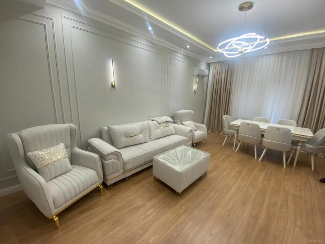 Kirayə verilir 3 otaqlı mənzil 140 m²