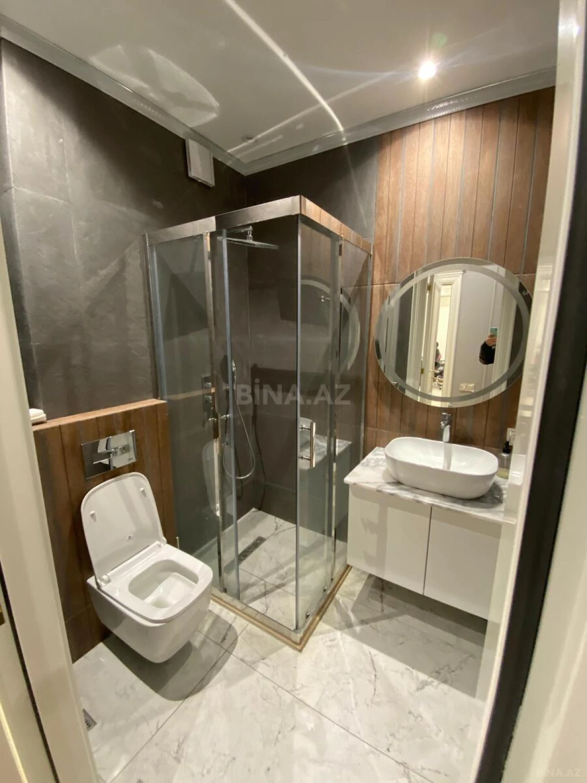 Kirayə verilir 3 otaqlı mənzil 140 m²