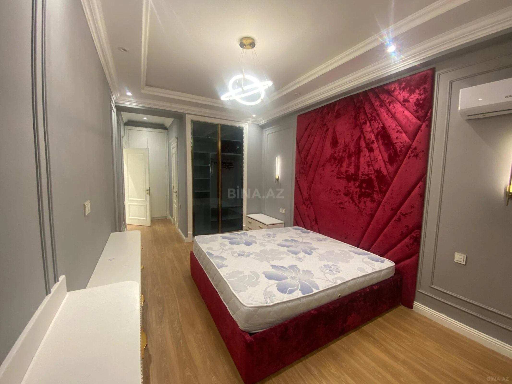 Kirayə verilir 3 otaqlı mənzil 140 m²