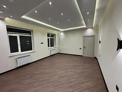 Satılır 3 otaqlı mənzil 135 m²