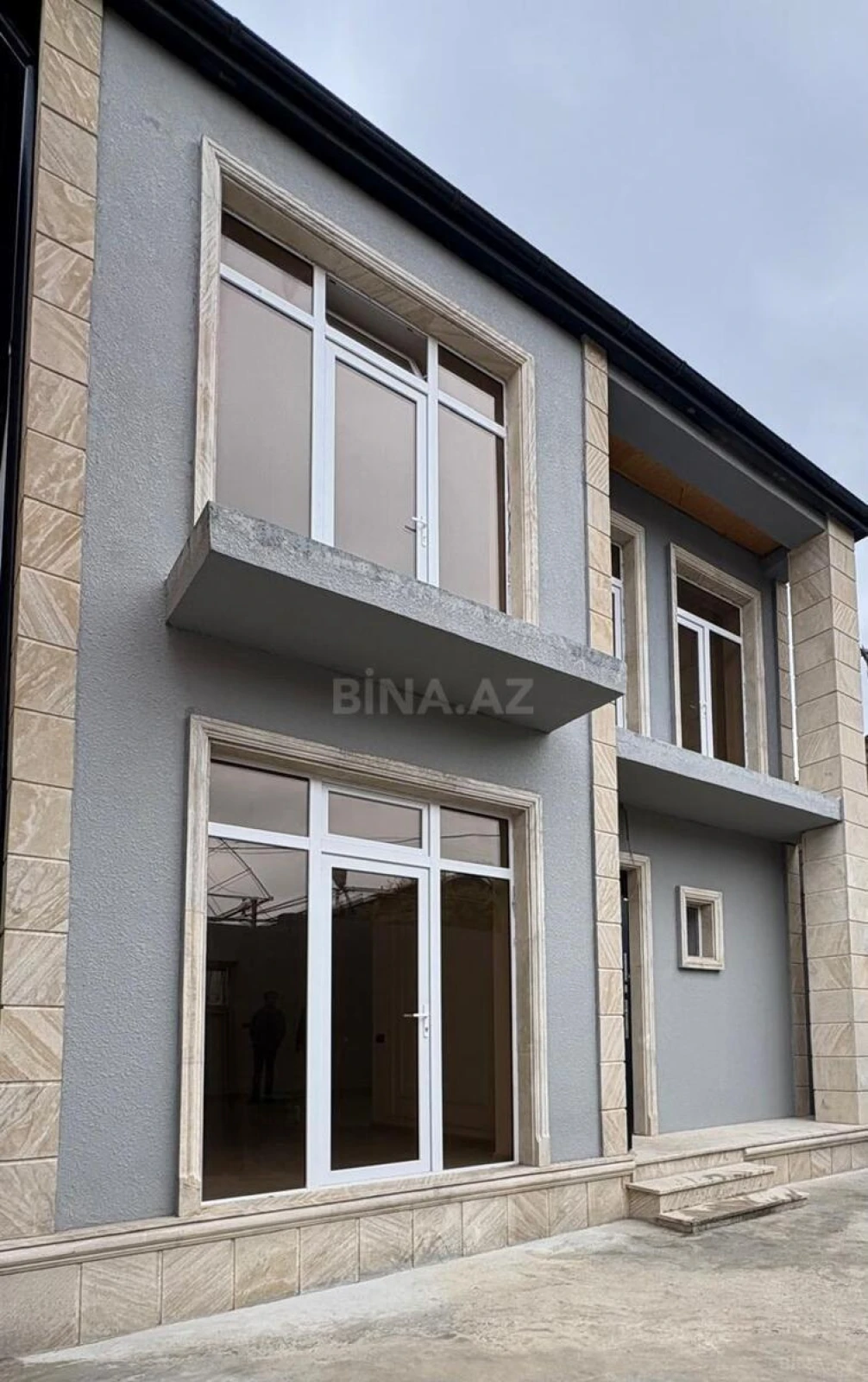 Satılır 4 otaqlı həyət evi 155 m²