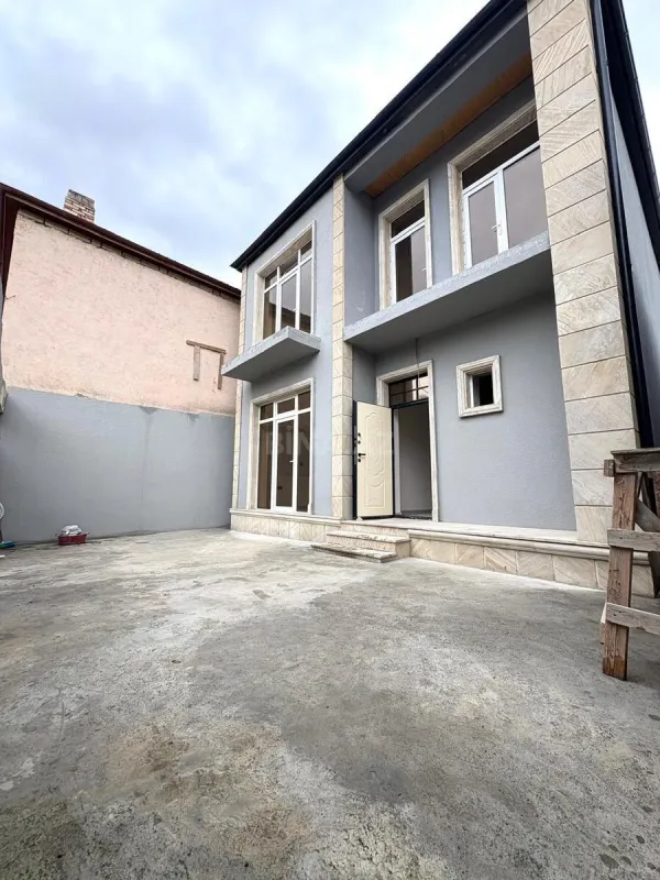 Satılır 4 otaqlı həyət evi 155 m²