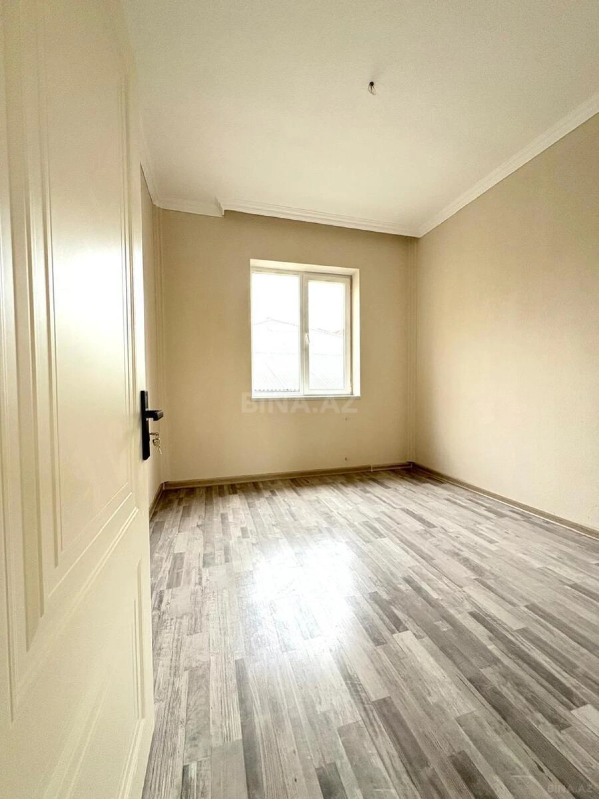 Satılır 4 otaqlı həyət evi 155 m²