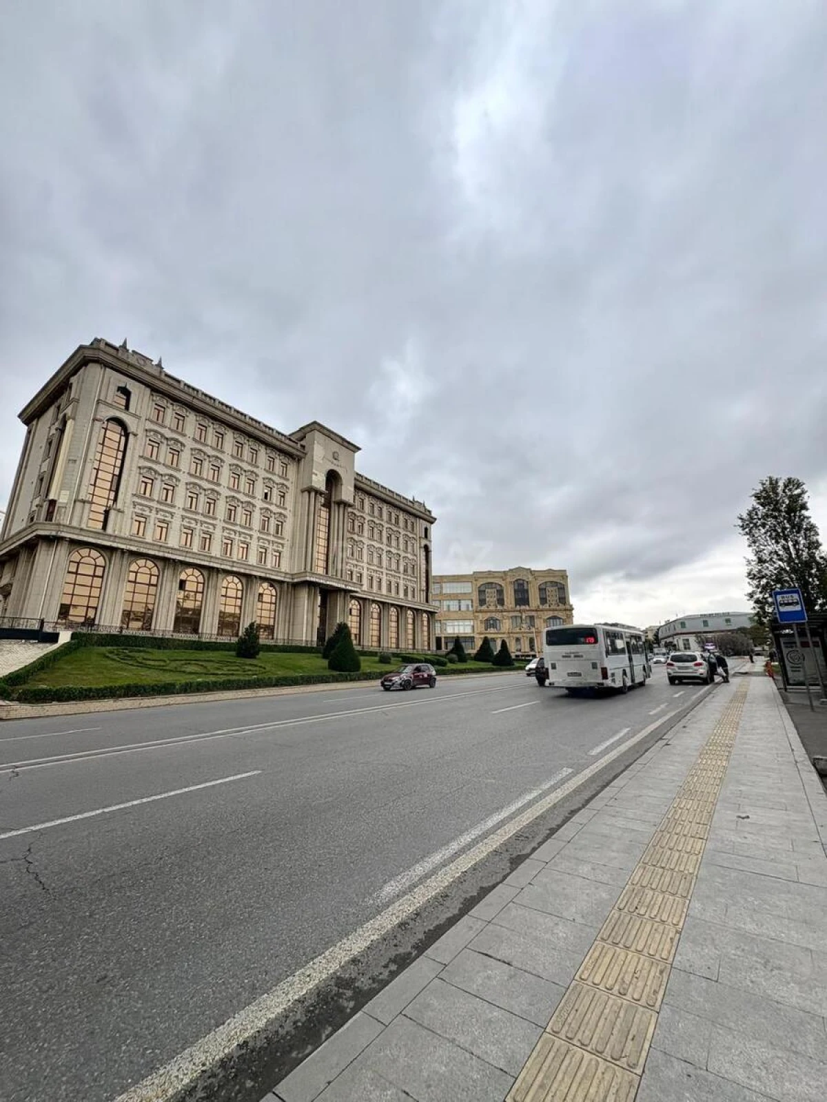 Satılır 4 otaqlı həyət evi 155 m²