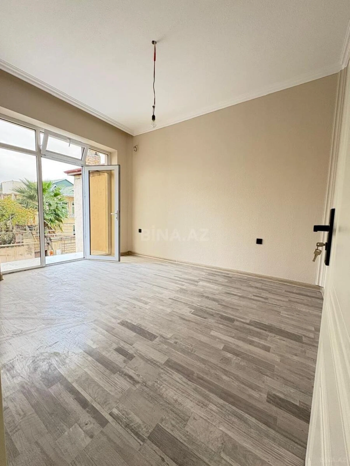 Satılır 4 otaqlı həyət evi 155 m²