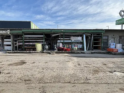 Satılır obyekt 135 m²