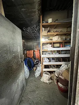 Satılır obyekt 135 m²