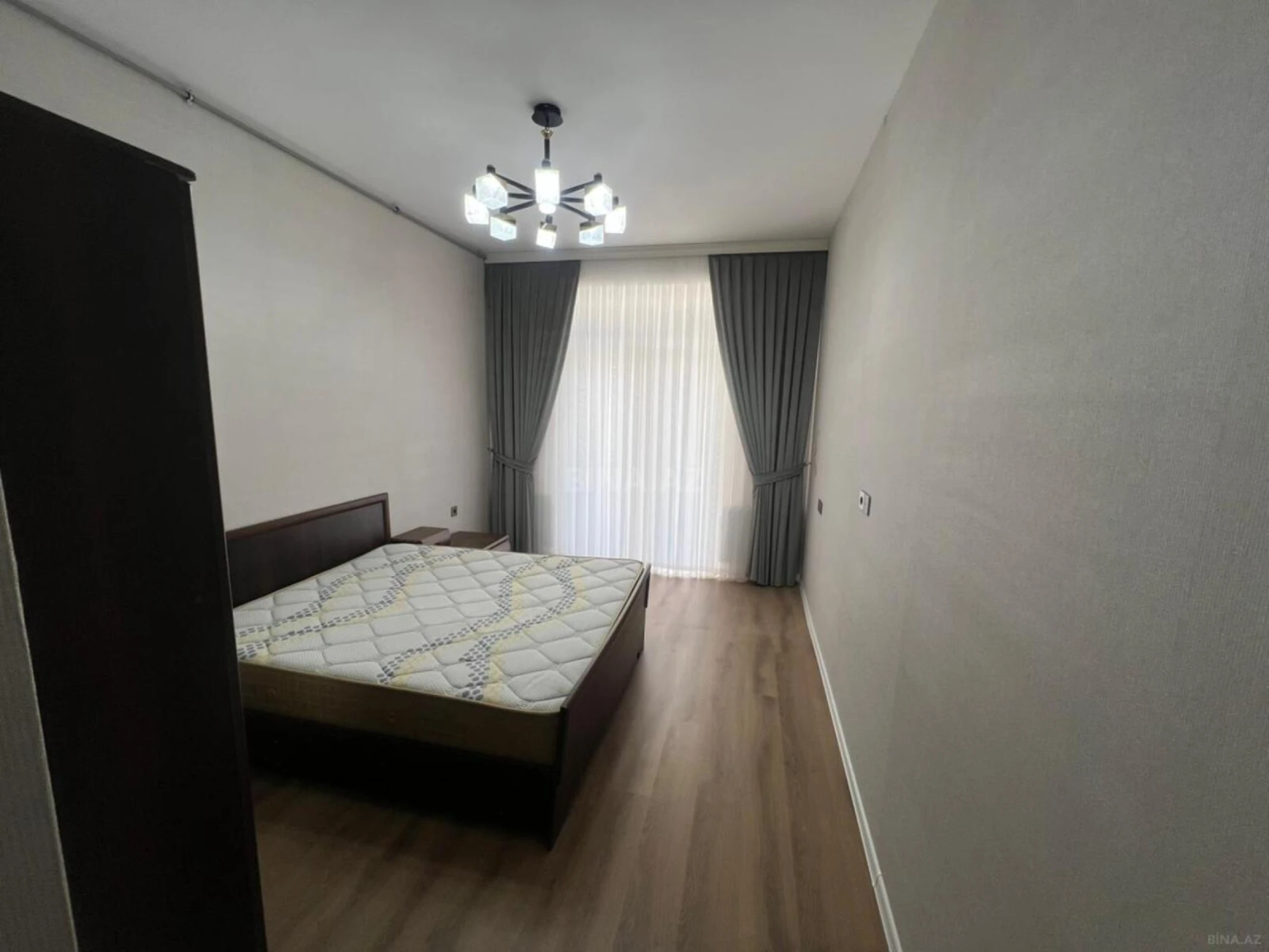Kirayə verilir 2 otaqlı mənzil 70 m²