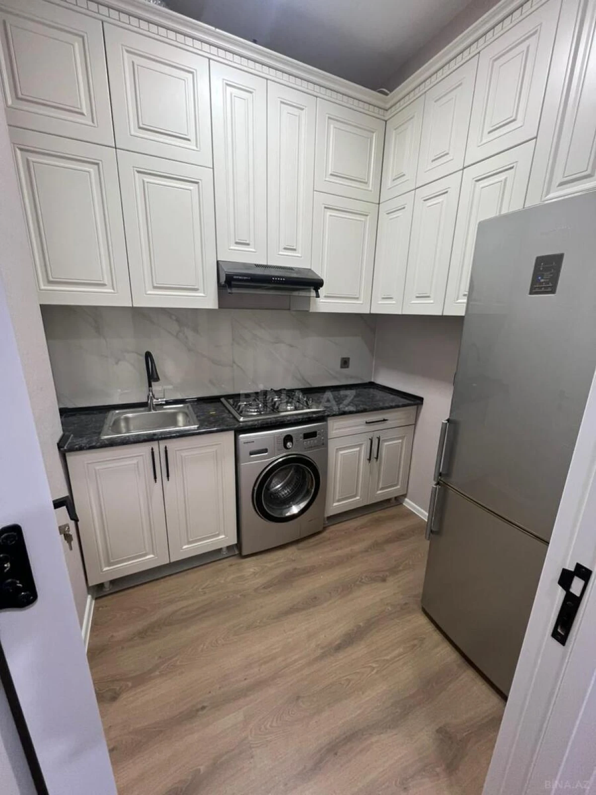 Kirayə verilir 2 otaqlı mənzil 70 m²