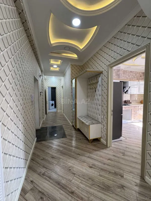 Satılır 2 otaqlı mənzil 93 m²