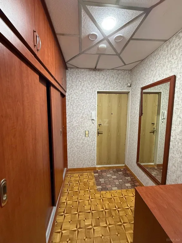 Satılır 5 otaqlı mənzil 133 m²