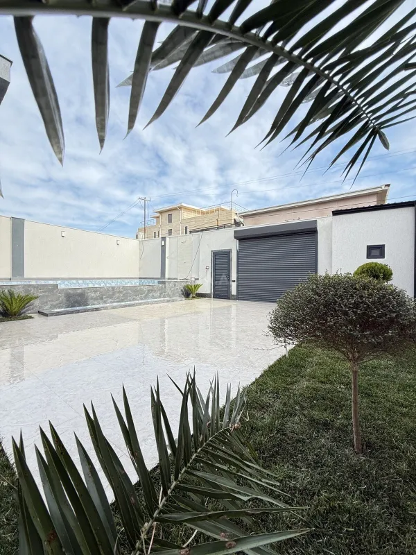 Satılır 4 otaqlı həyət evi 160 m²