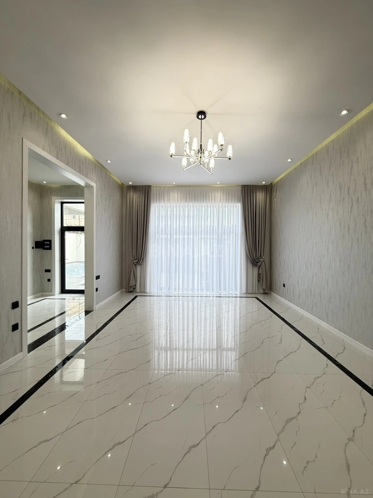 Satılır 4 otaqlı həyət evi 160 m²