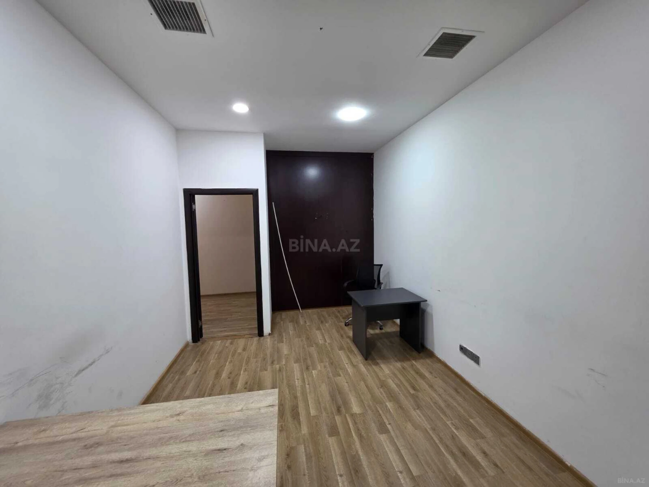 Kirayə verilir 1 otaqlı ofis 20 m²