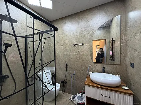 Satılır 2 otaqlı mənzil 70 m²