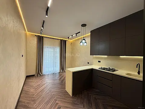 Satılır 2 otaqlı mənzil 70 m²