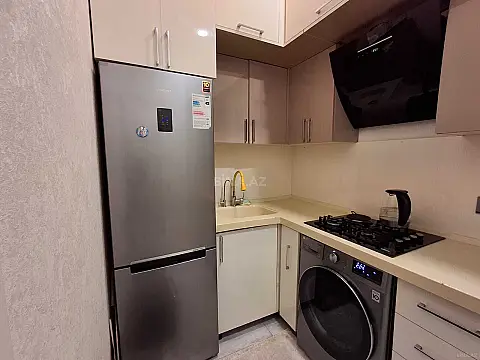 Satılır 2 otaqlı mənzil 73 m²