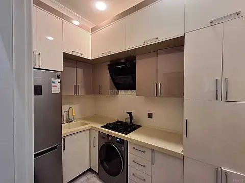 Satılır 2 otaqlı mənzil 73 m²