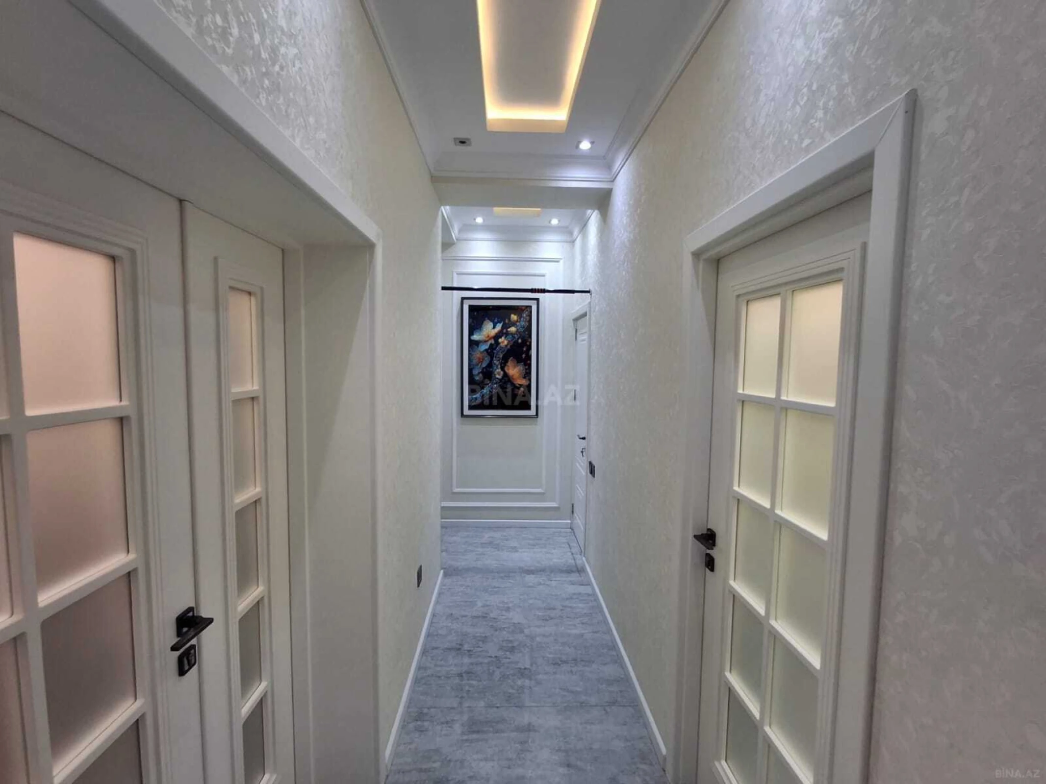 Satılır 2 otaqlı mənzil 73 m²
