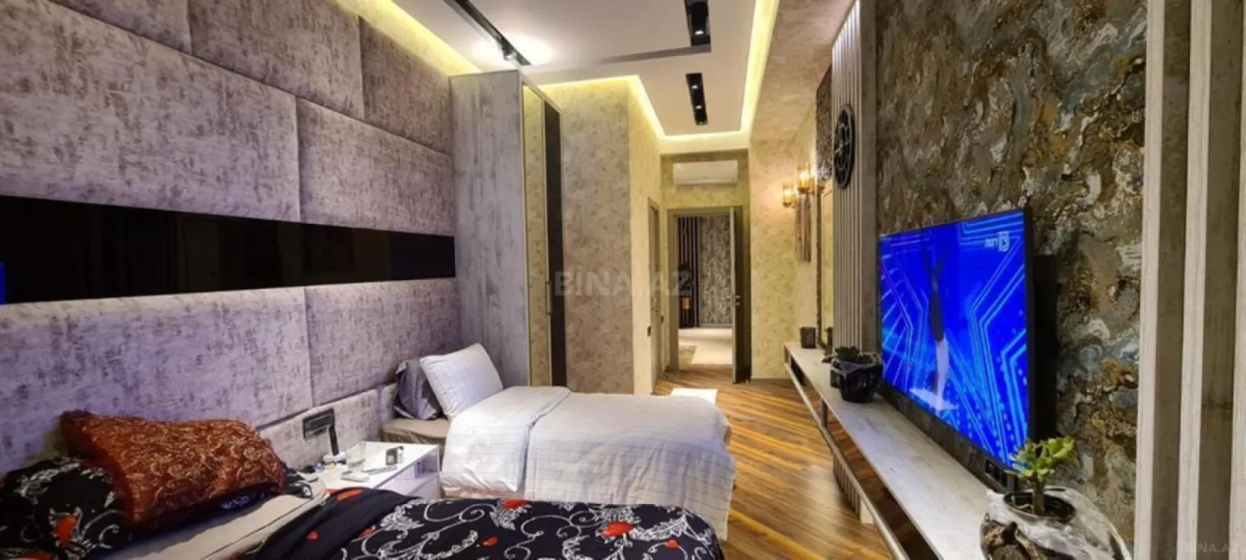 Satılır 5 otaqlı mənzil 258 m²