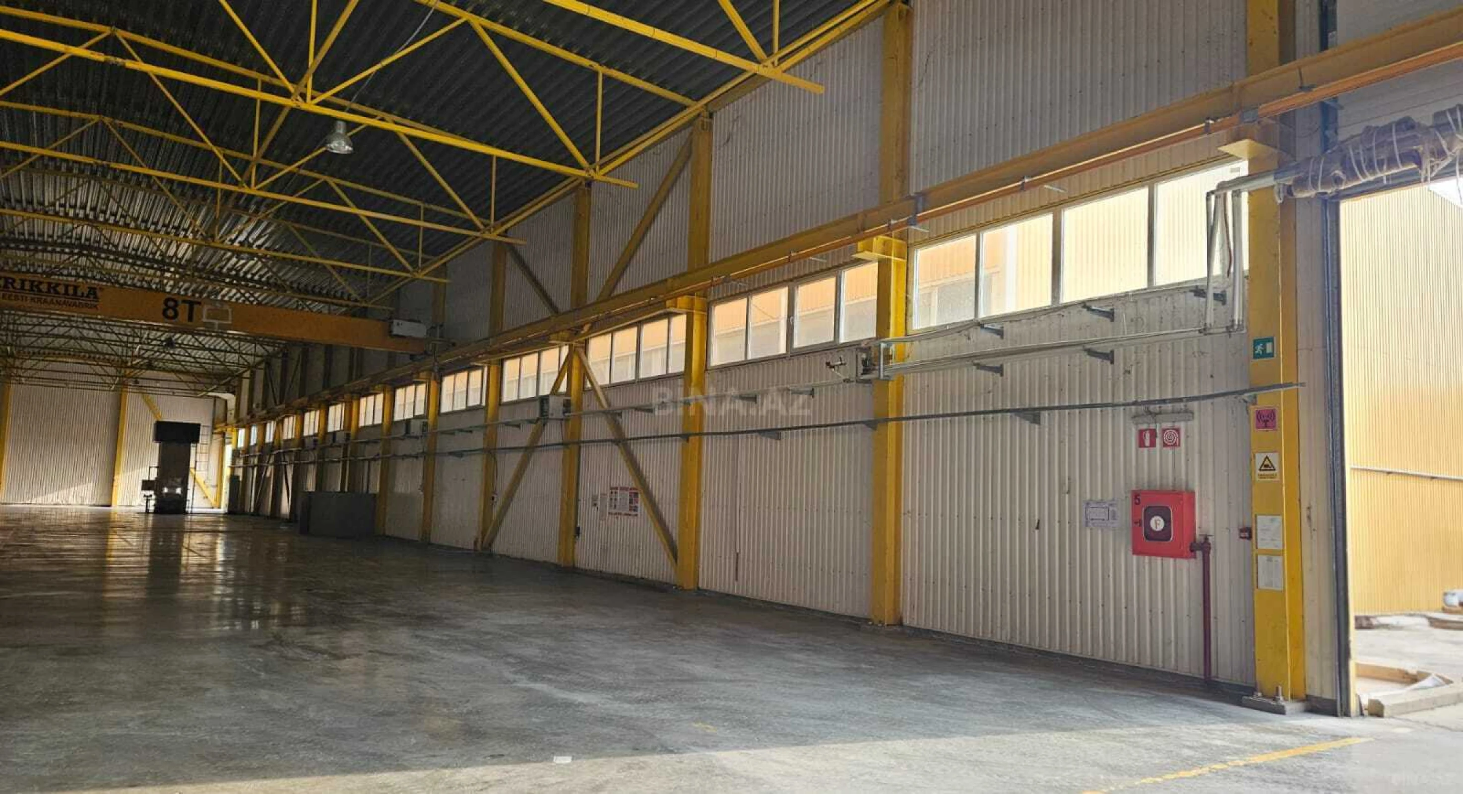 Satılır obyekt 3000 m²