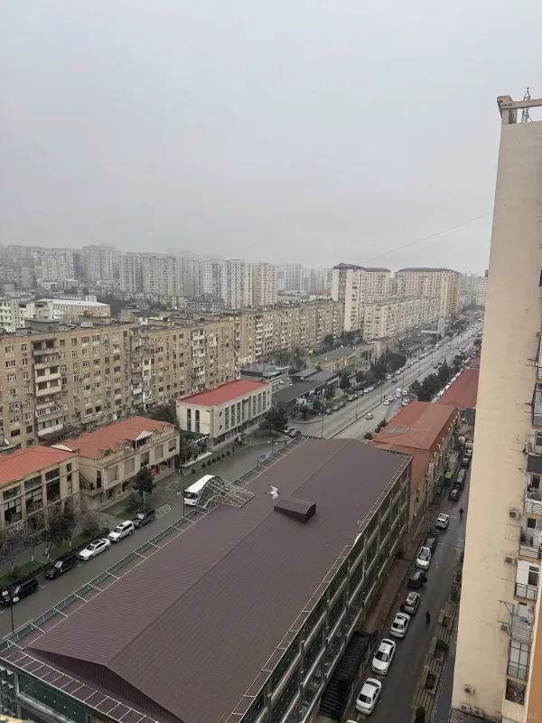 Satılır 4 otaqlı mənzil 158 m²