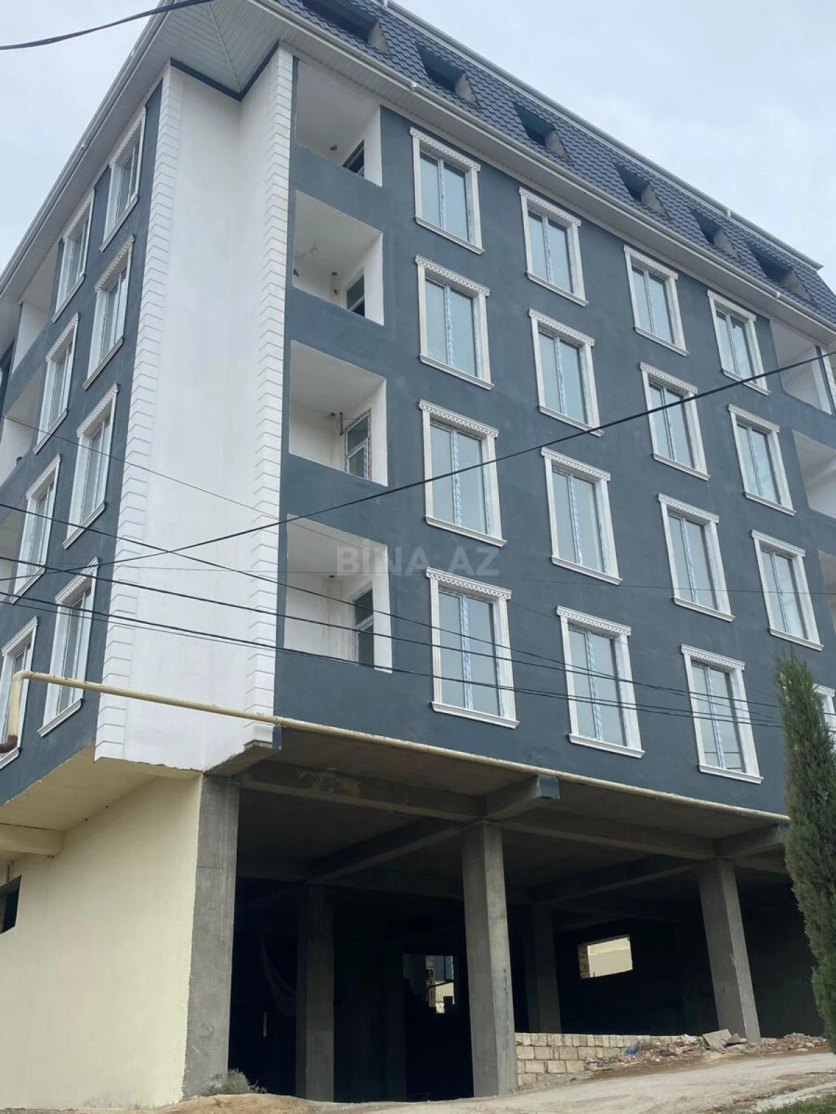 Satılır 2 otaqlı mənzil 52 m²