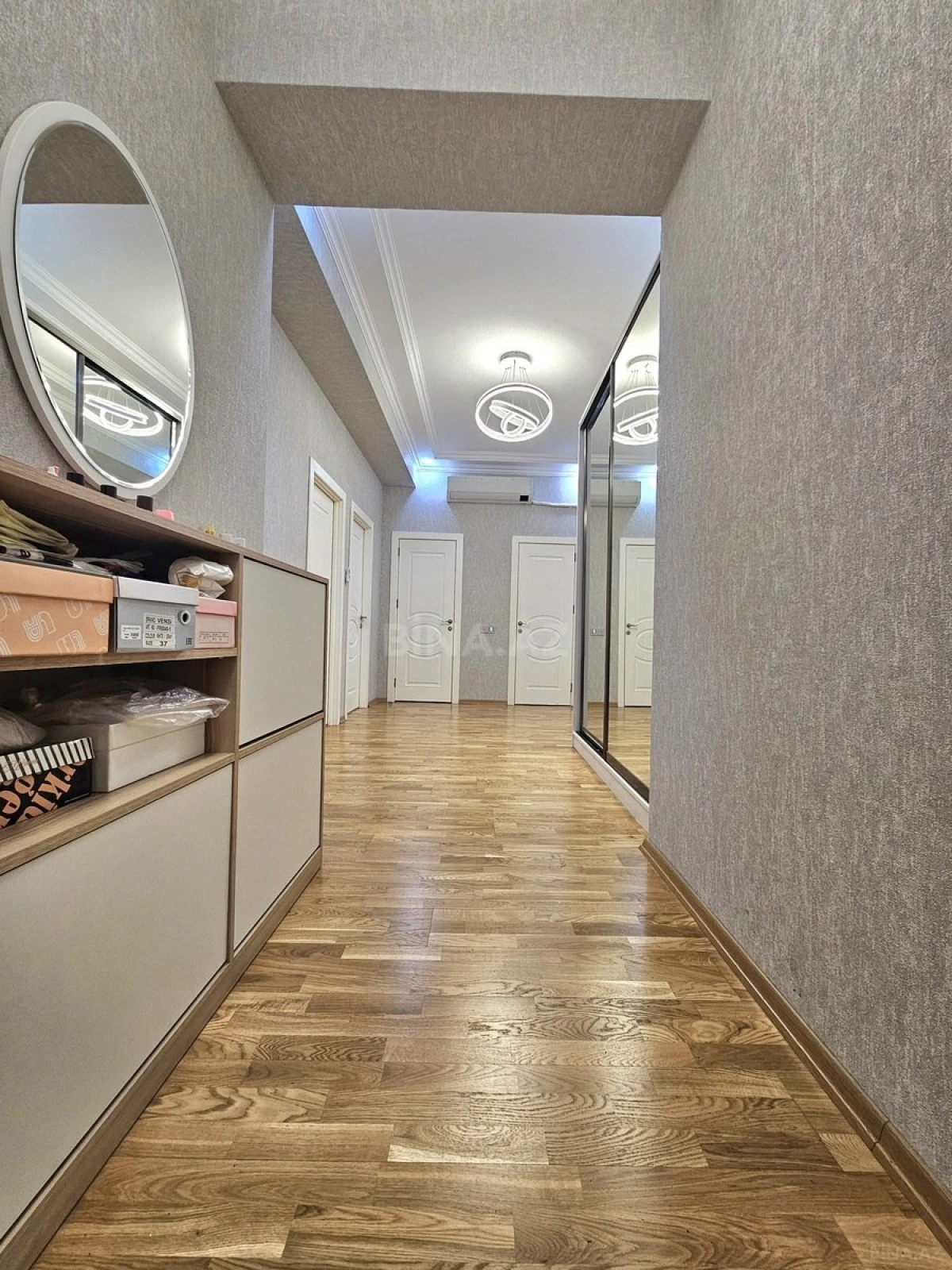 Satılır 3 otaqlı mənzil 104 m²