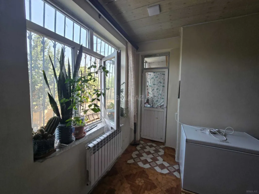 Satılır 2 otaqlı mənzil 70 m²