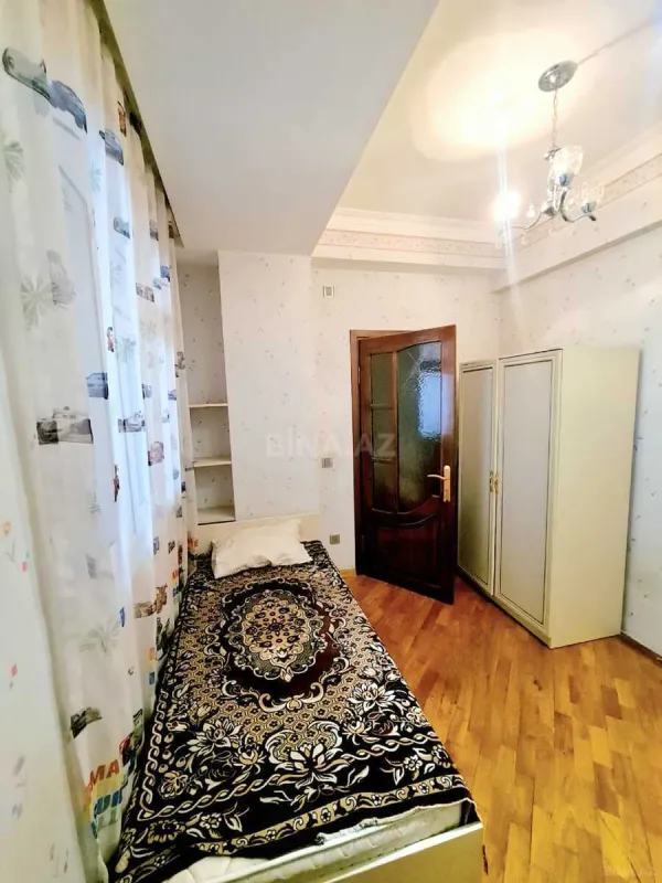 Satılır 3 otaqlı mənzil 90 m²