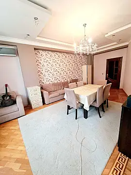 Satılır 3 otaqlı mənzil 90 m²