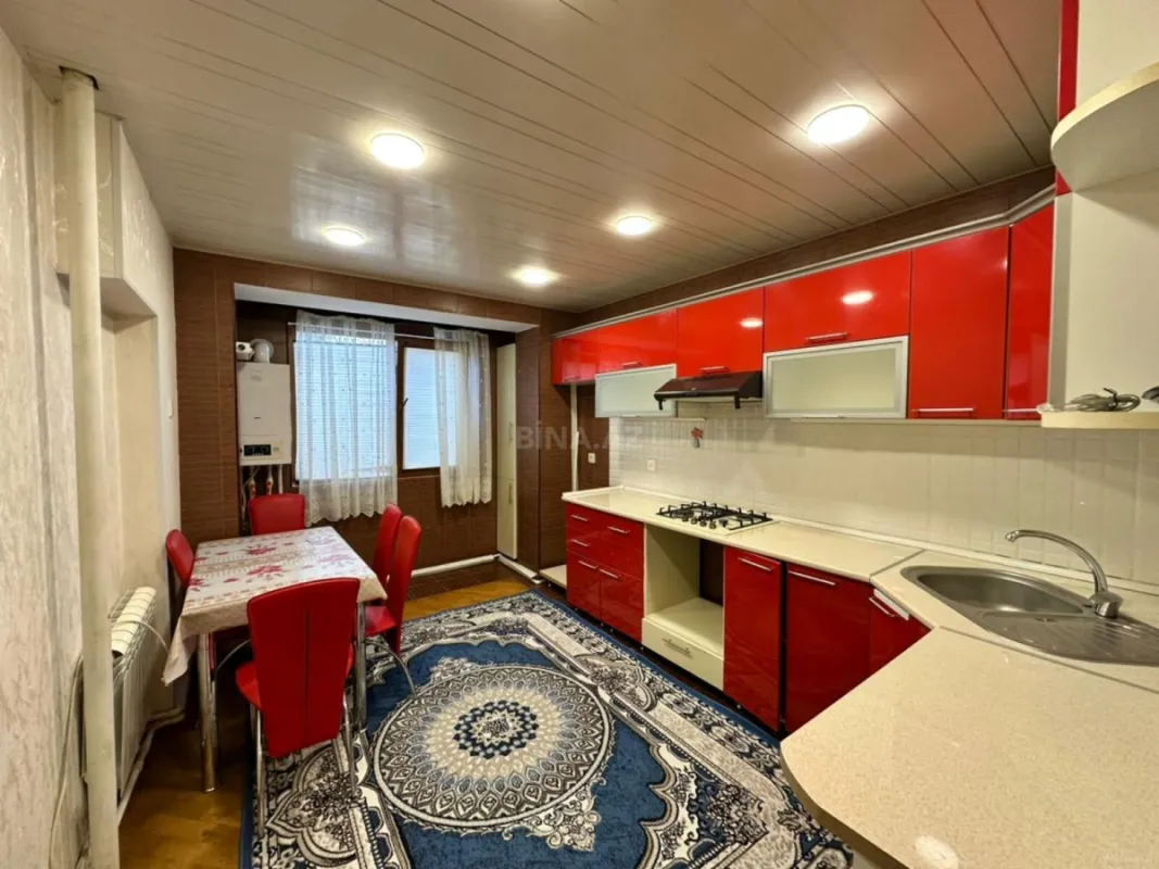 Satılır 2 otaqlı mənzil 60 m²