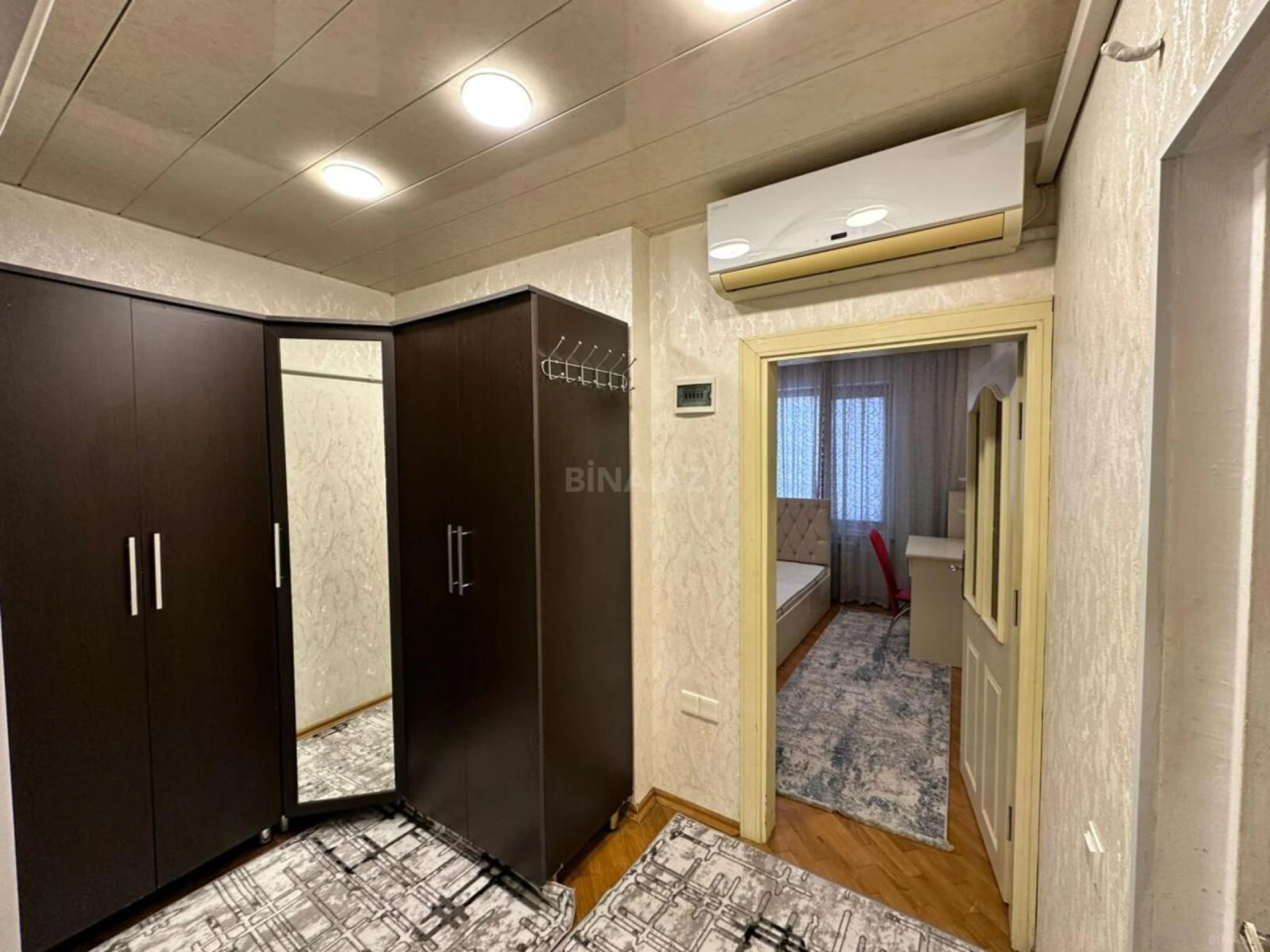 Satılır 2 otaqlı mənzil 60 m²