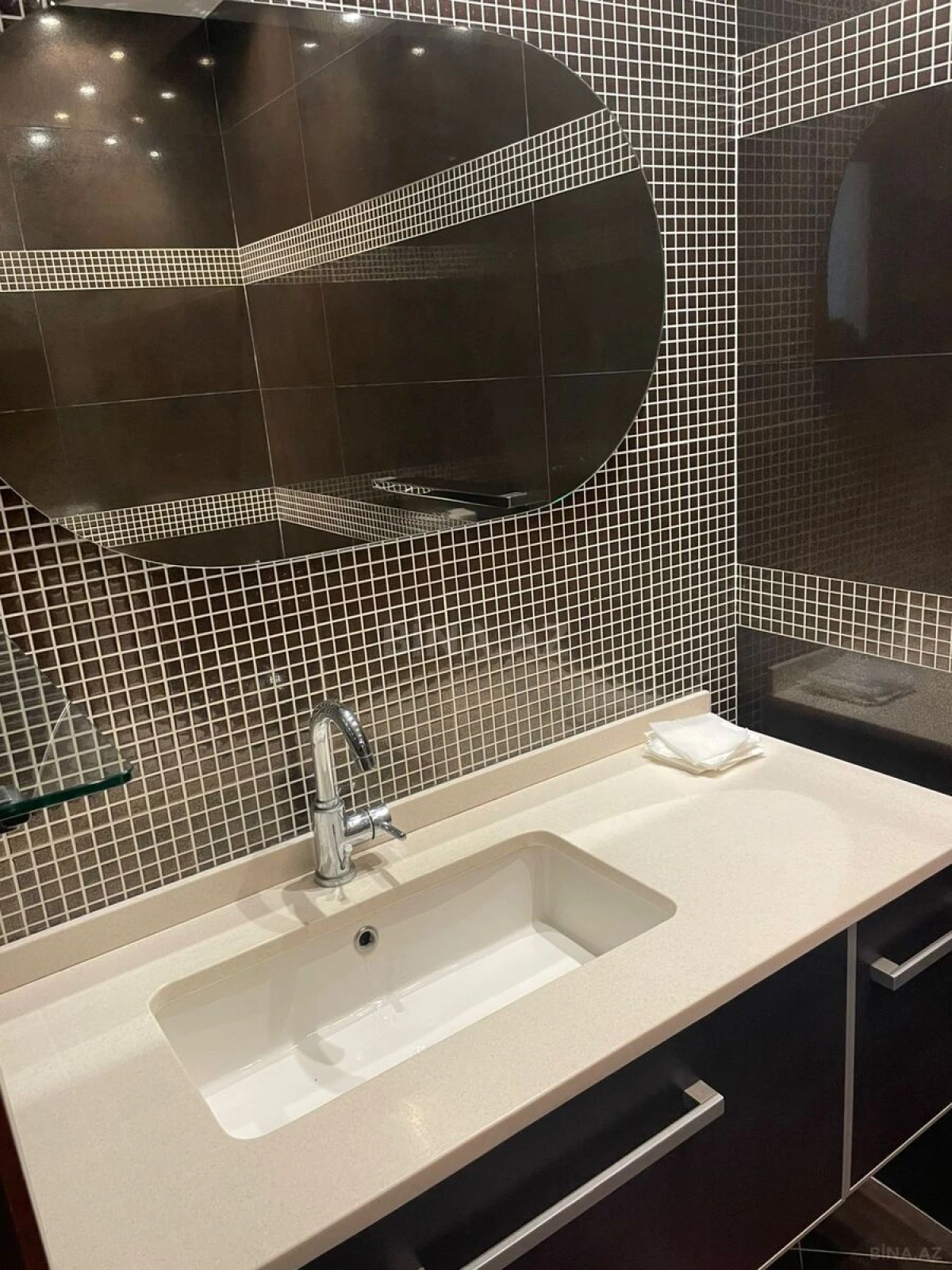 Kirayə verilir 4 otaqlı mənzil 170 m²